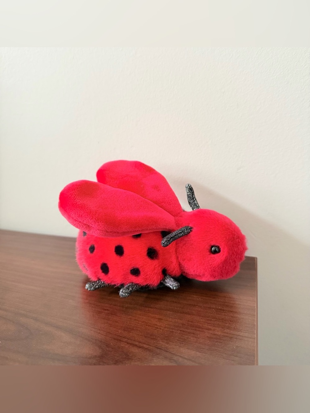 Jellycat Loulou Love Bug